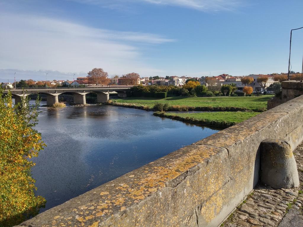 Appartements Cote Pont Vieux-Self Check-In Carcassonne Exterior foto