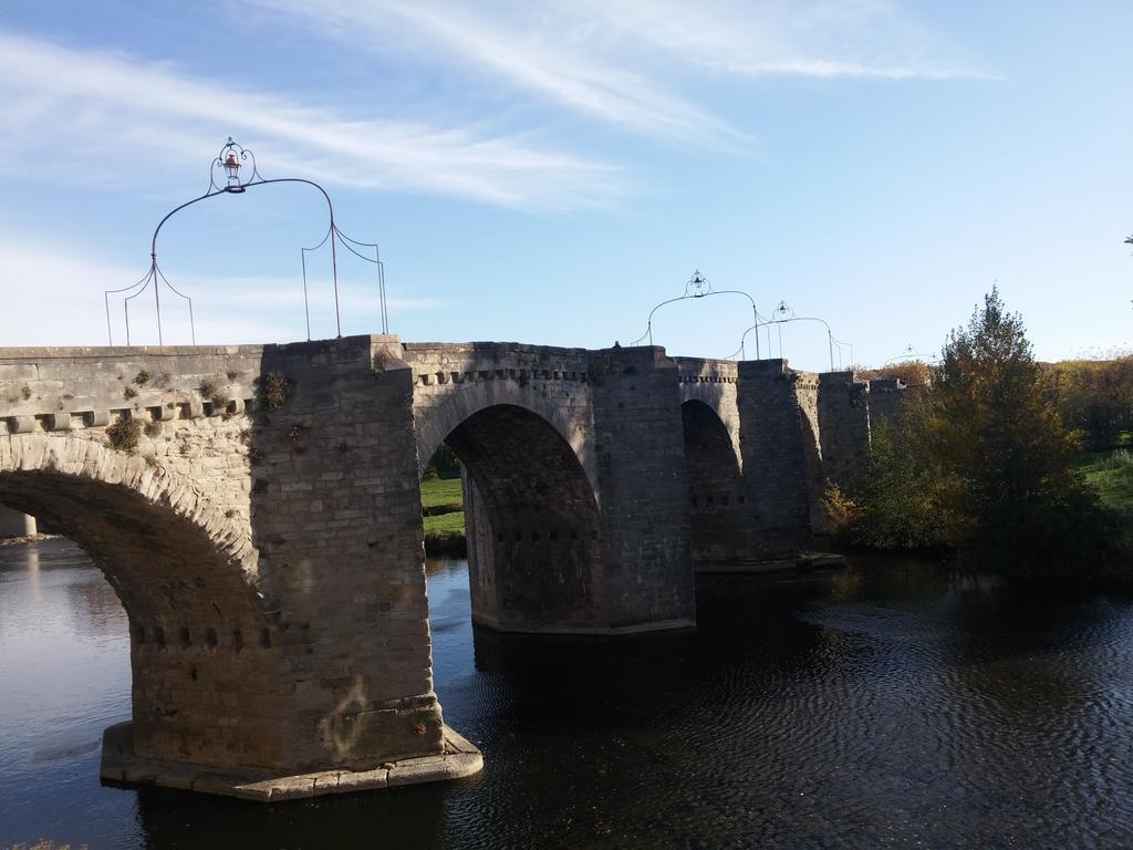 Appartements Cote Pont Vieux-Self Check-In Carcassonne Exterior foto